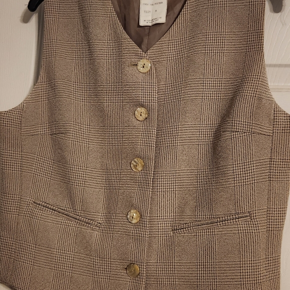 Copy Harve Benard Collection Suit Blazer & Vest Set - Picture 9 of 11